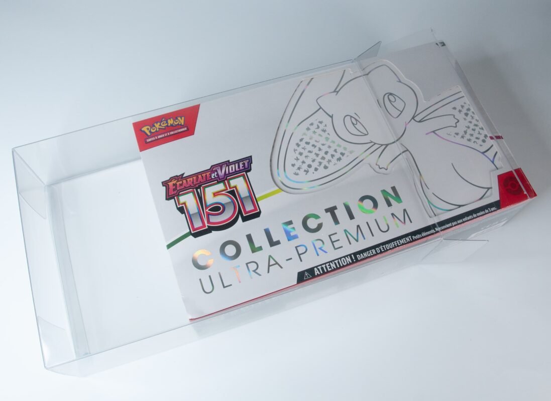 Rear view of MOBO Crystal Box Pokémon Mew 151 UPC Protector – Transparent 0.7 mm PET case showing closure alignment and finish